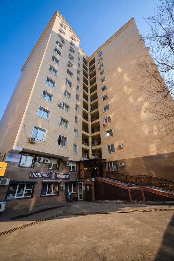 1-Ком Кв В Жк Молодежный Almatî Exterior foto